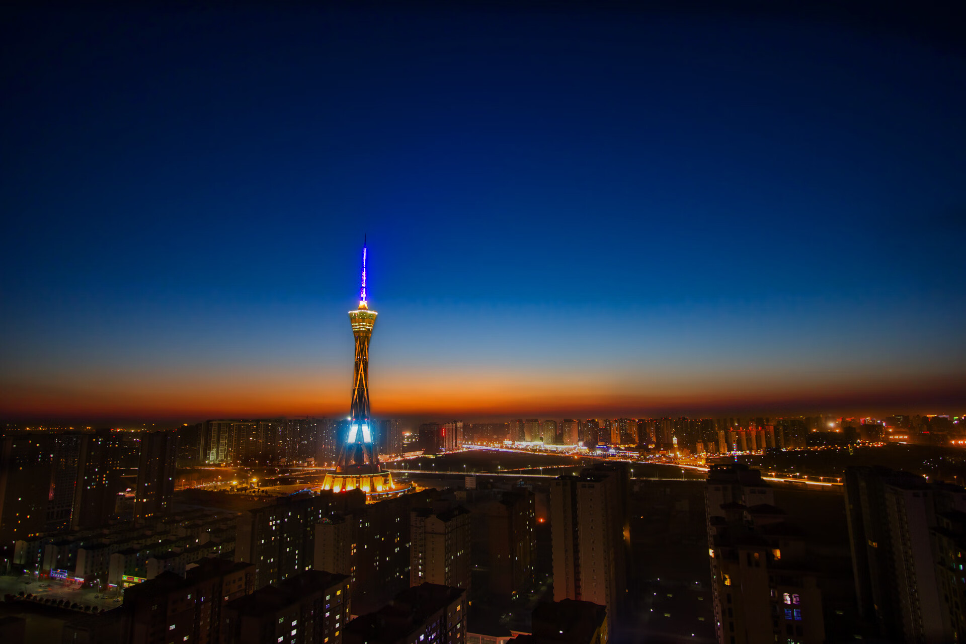 爱游戏-福建天信取得胜利，球队士气高昂，(021) 5687 6393